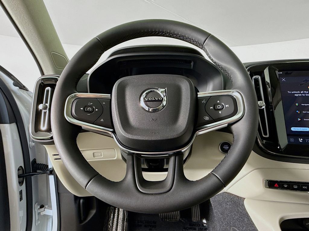 New 2026 Volvo XC40 B5 Plus w/ Protection Package Premier image 11