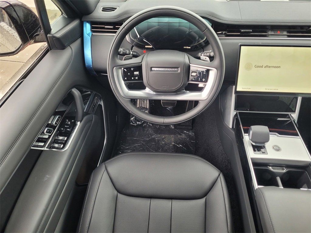 New 2025 Land Rover Range Rover SE image 9
