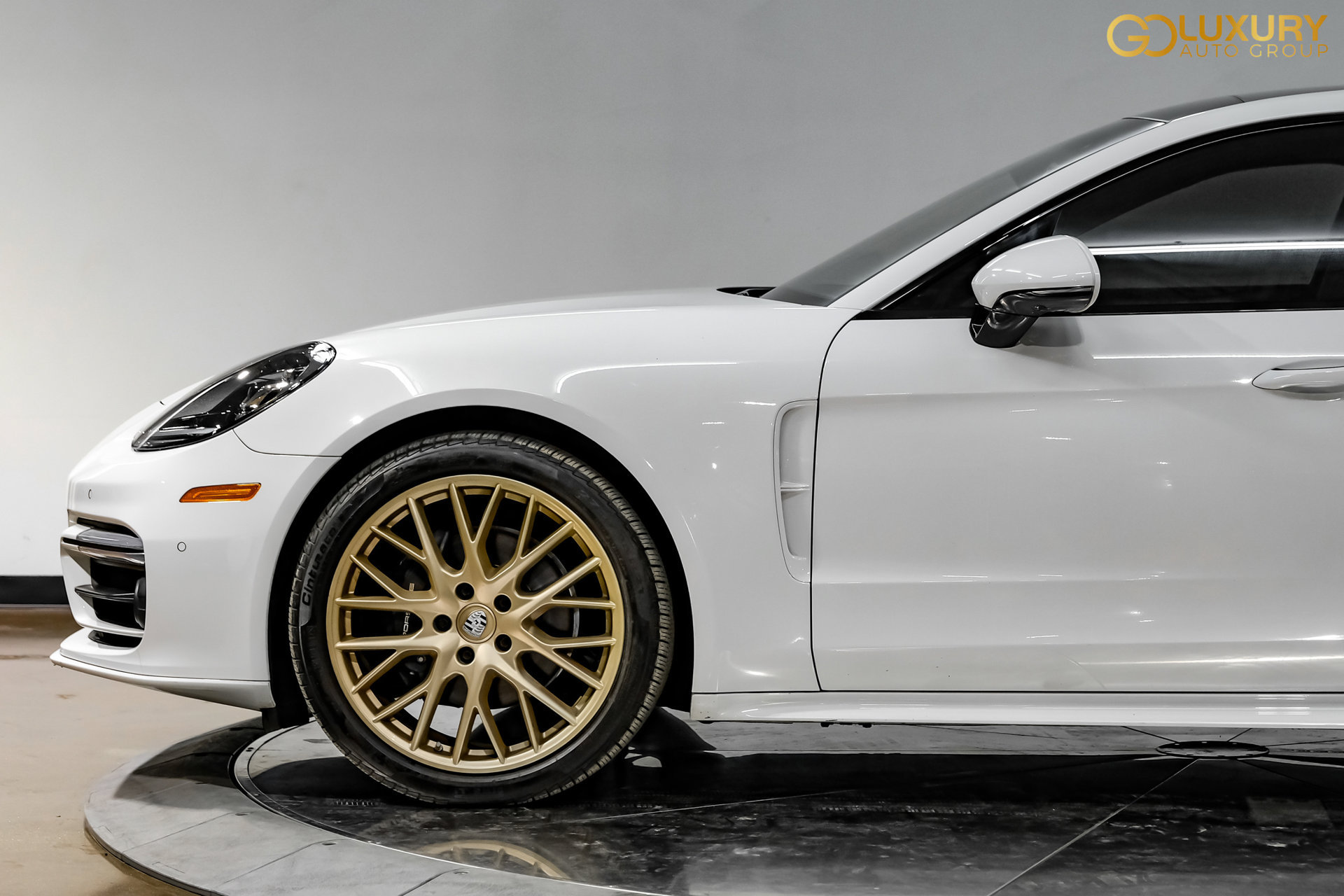 Used 2023 Porsche Panamera Platinum Edition w/ Sportdesign Package RWD image 14