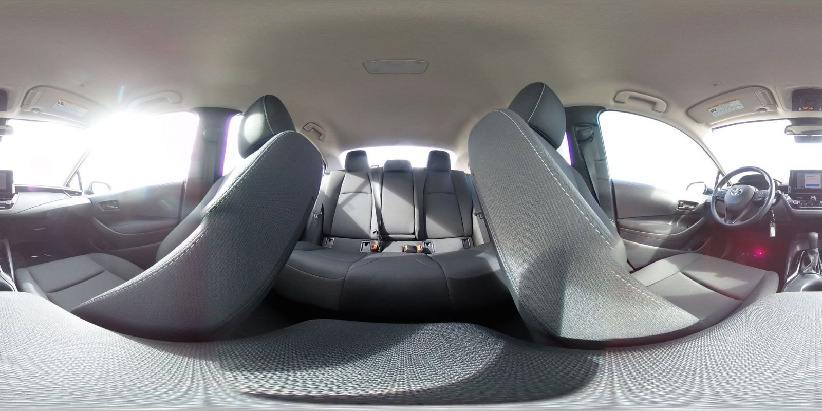 Used 2025 Toyota Corolla LE image 42