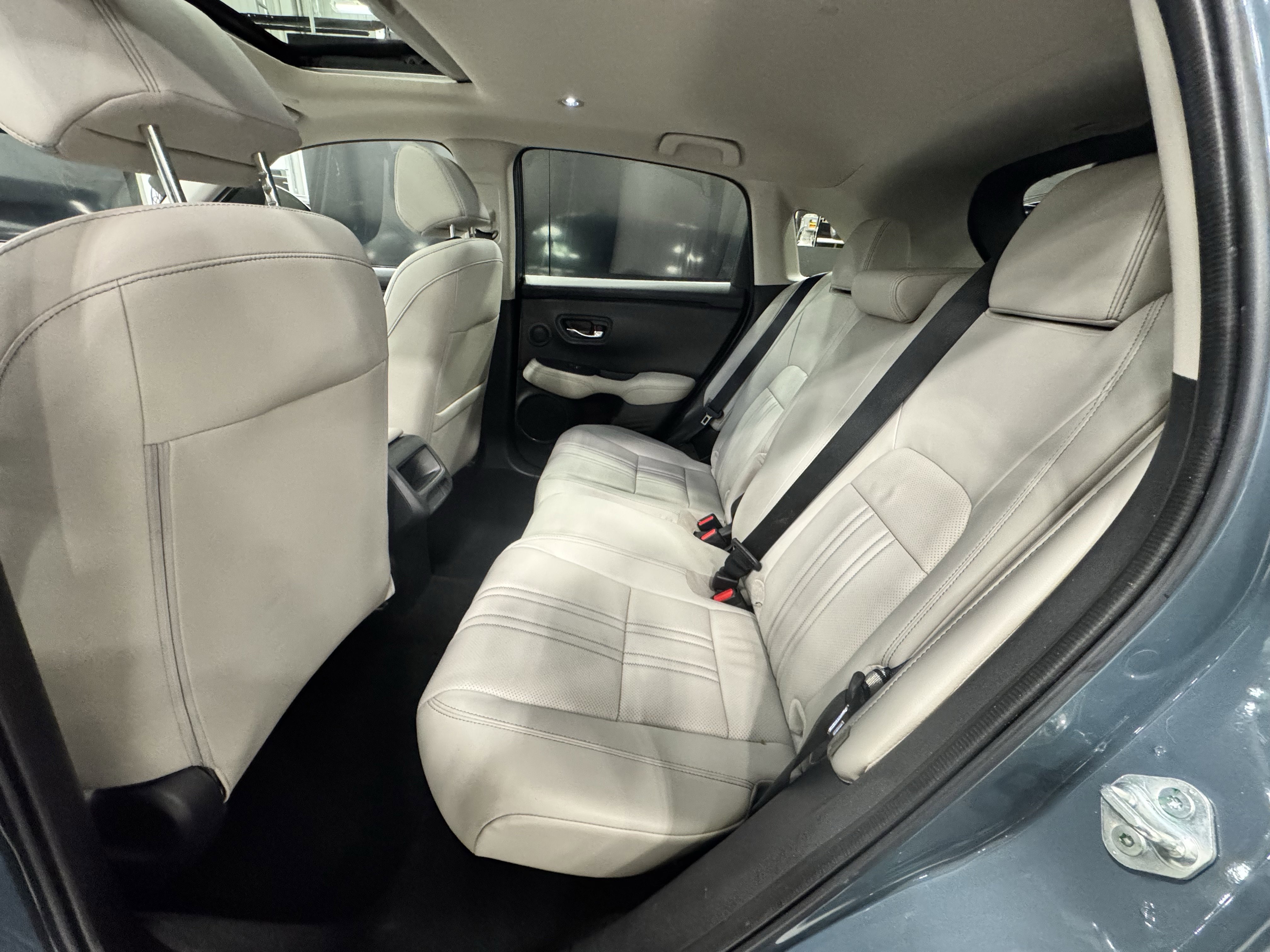 Used 2025 Honda HR-V EX-L image 21