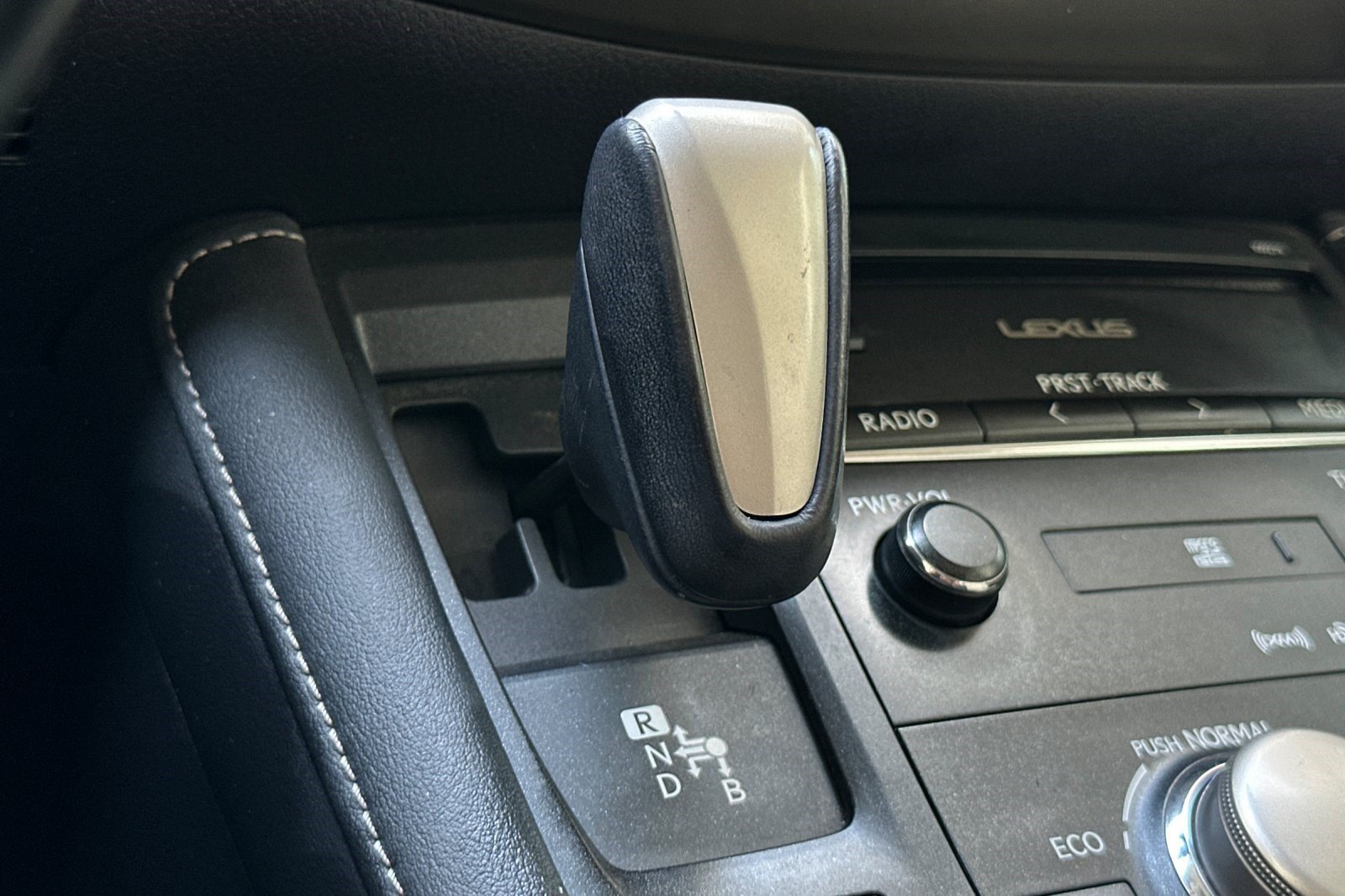 Used 2014 Lexus CT 200h FWD image 30