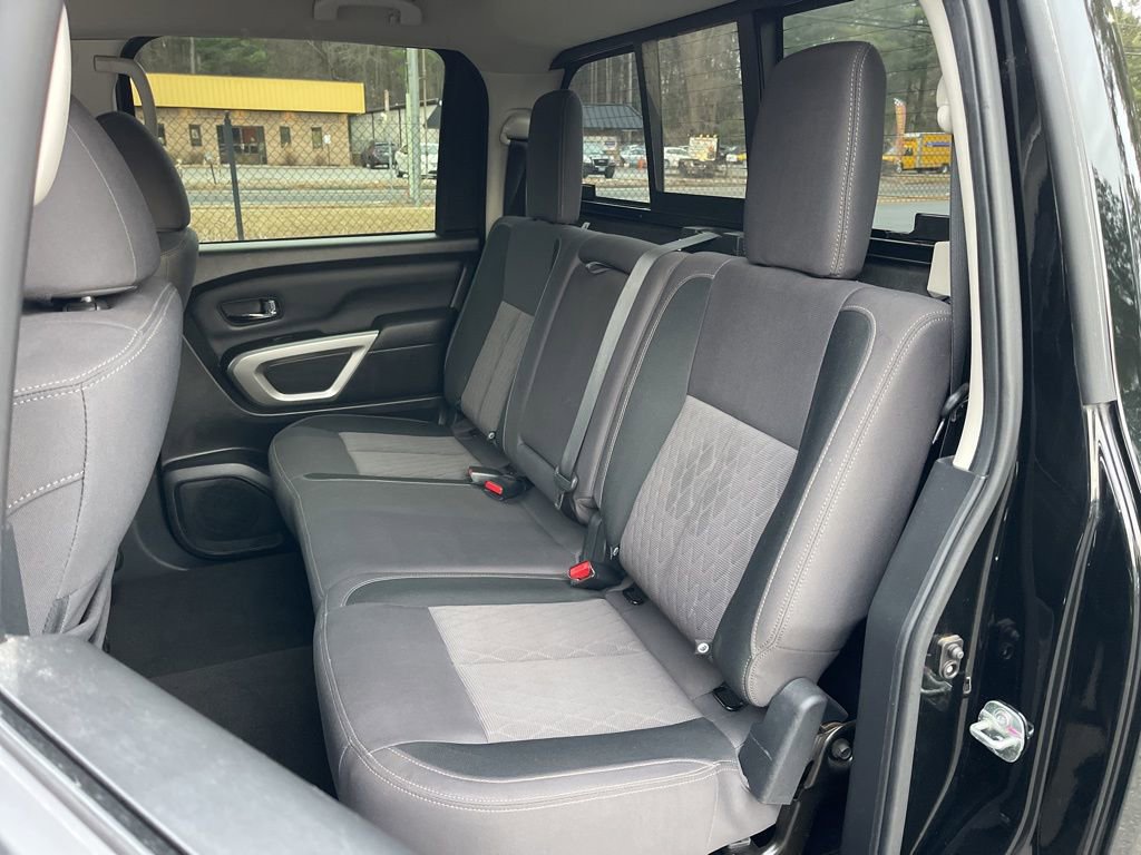 Used 2020 Nissan Titan SV w/ SV Convenience Package image 17
