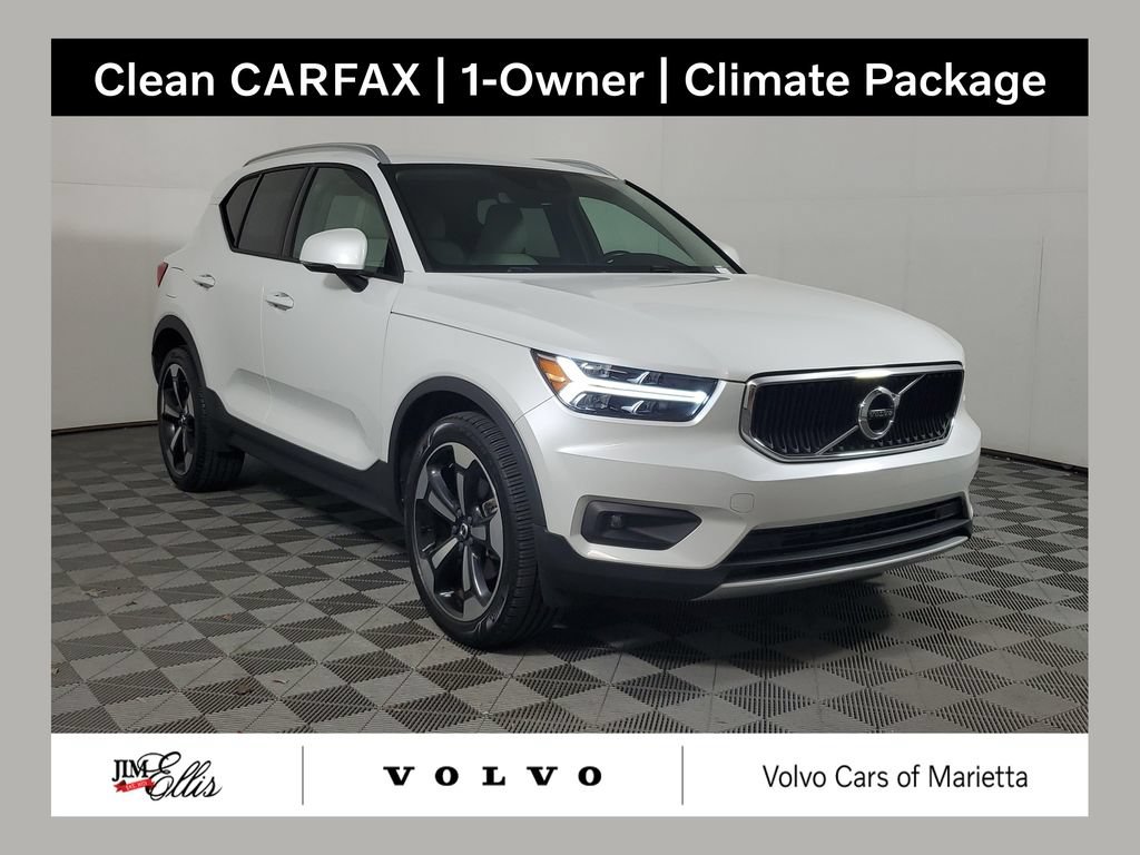Used 2021 Volvo XC40 T5 Momentum w/ Climate Package