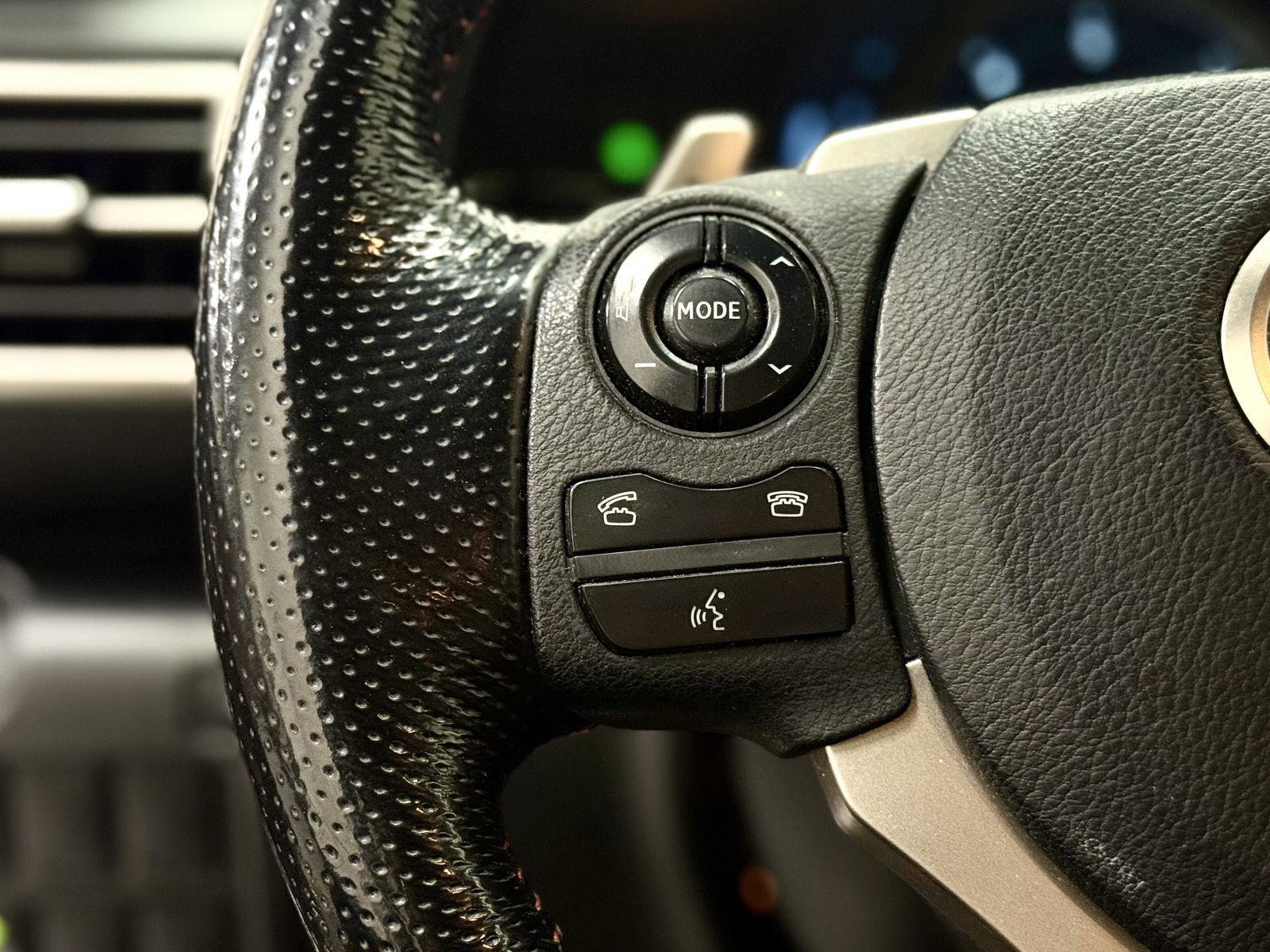 Used 2016 Lexus IS 300 AWD image 16