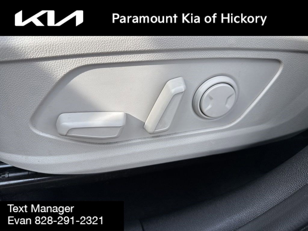 Used 2024 Kia Sorento EX w/ Panoramic Sunroof Package image 24