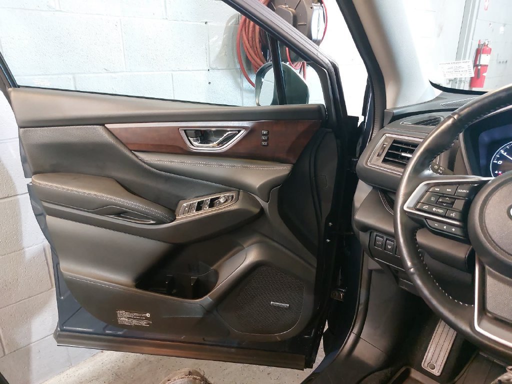 Used 2023 Subaru Ascent Touring AWD/4WD image 28