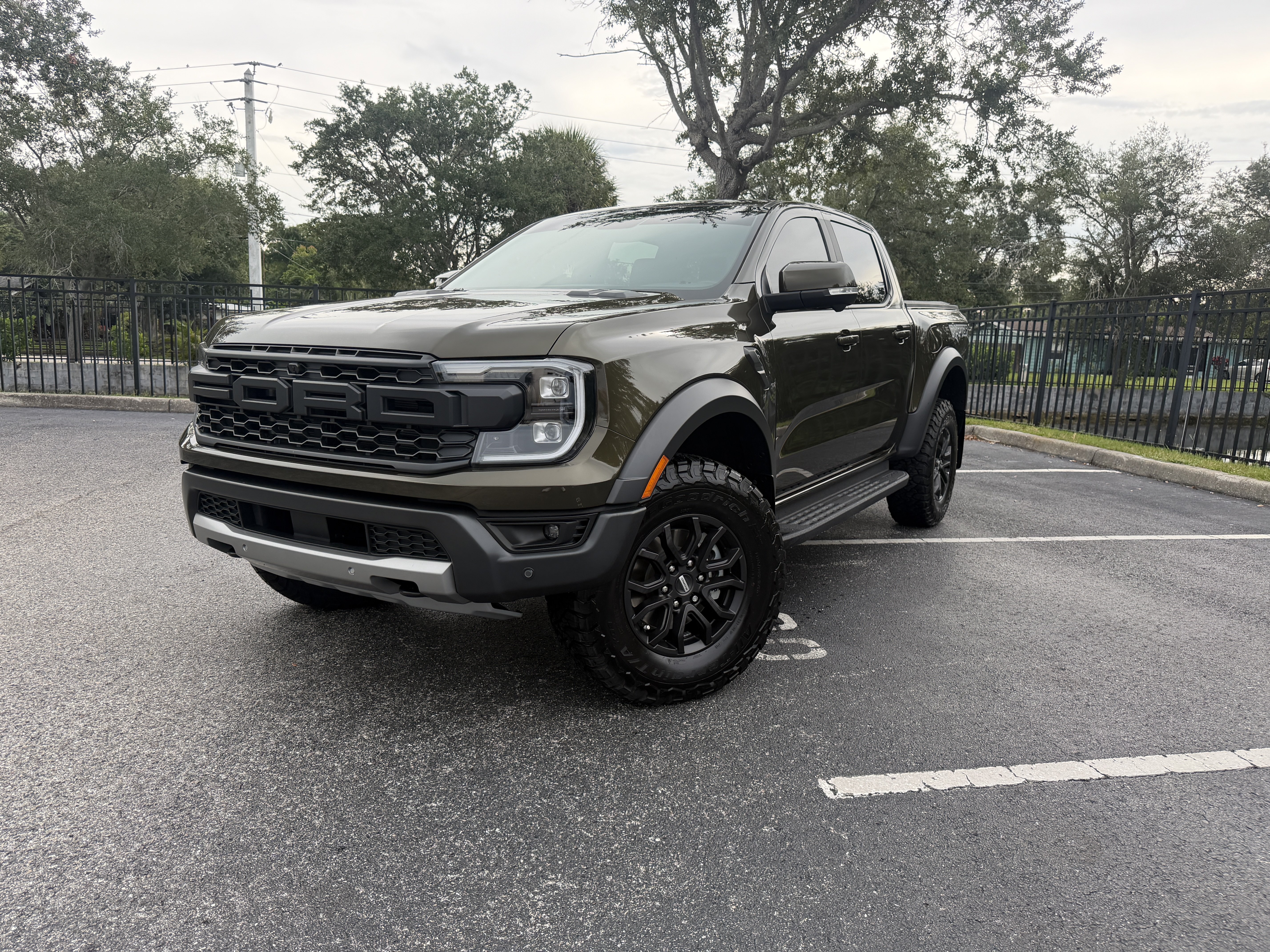 Used 2025 Ford Ranger Raptor AWD/4WD image 1