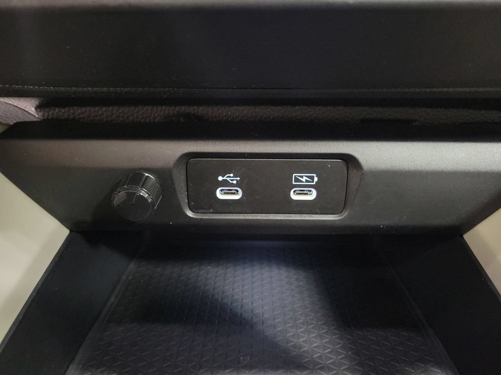 Used 2025 Honda Accord SE image 19