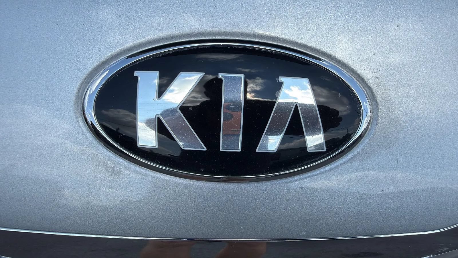 Used 2020 Kia Optima Premium FWD image 34