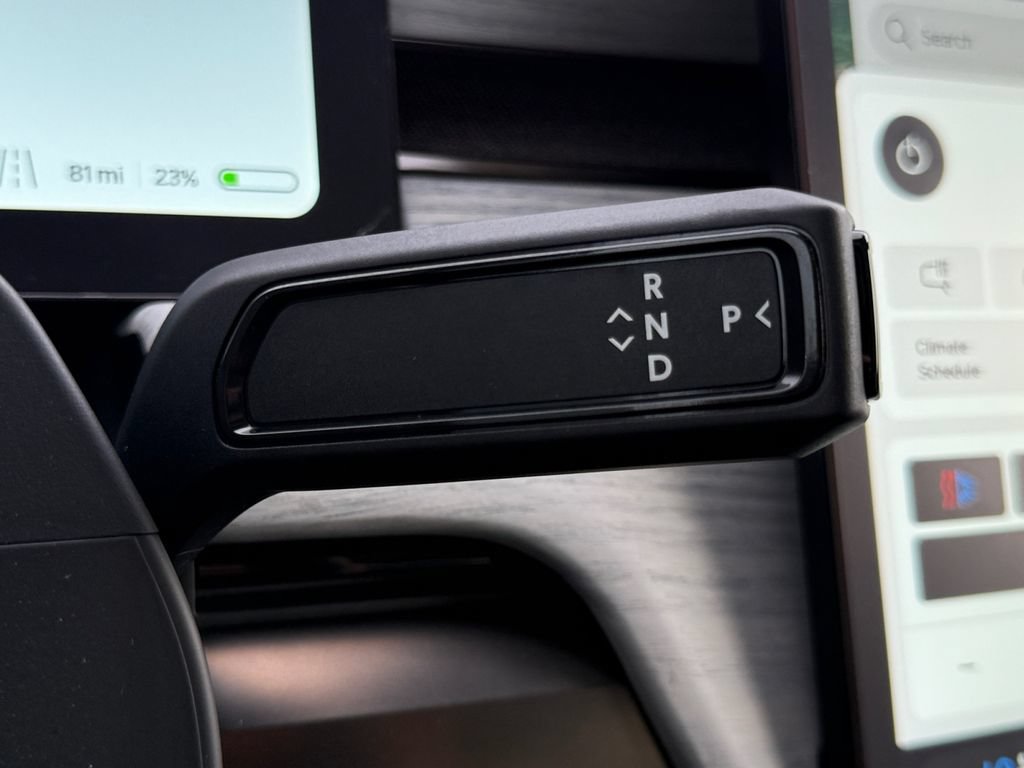 Used 2025 Rivian R1T Premium Tri AWD/4WD image 19