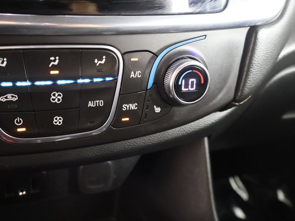 Used 2018 Chevrolet Traverse LT AWD/4WD image 51