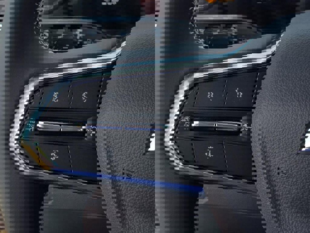 New 2026 Chevrolet Traverse LT w/ Driver Confidence Package image 13