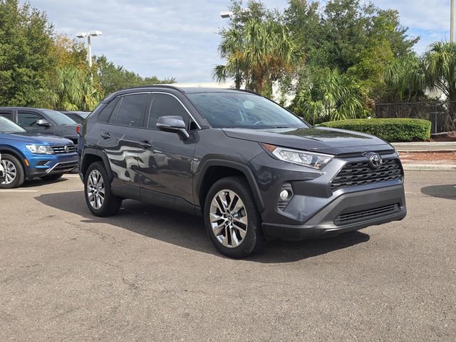 Used 2021 Toyota RAV4 XLE Premium image 2