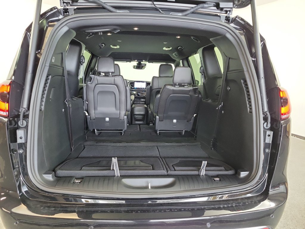 New 2027 Chrysler Pacifica Select FWD image 26