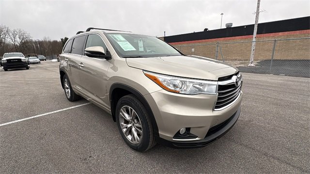 Used 2016 Toyota Highlander Plus image 7