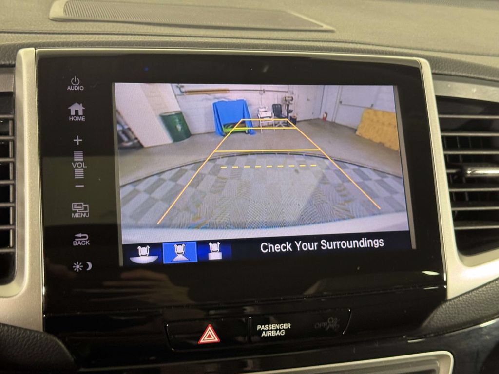 Used 2017 Honda Pilot Touring image 25