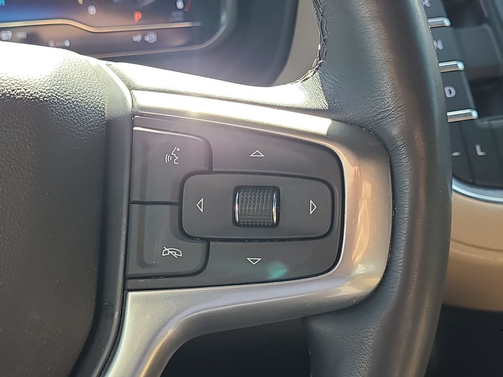 Used 2023 Chevrolet Tahoe Premier w/ Advanced Technology Package AWD/4WD image 23