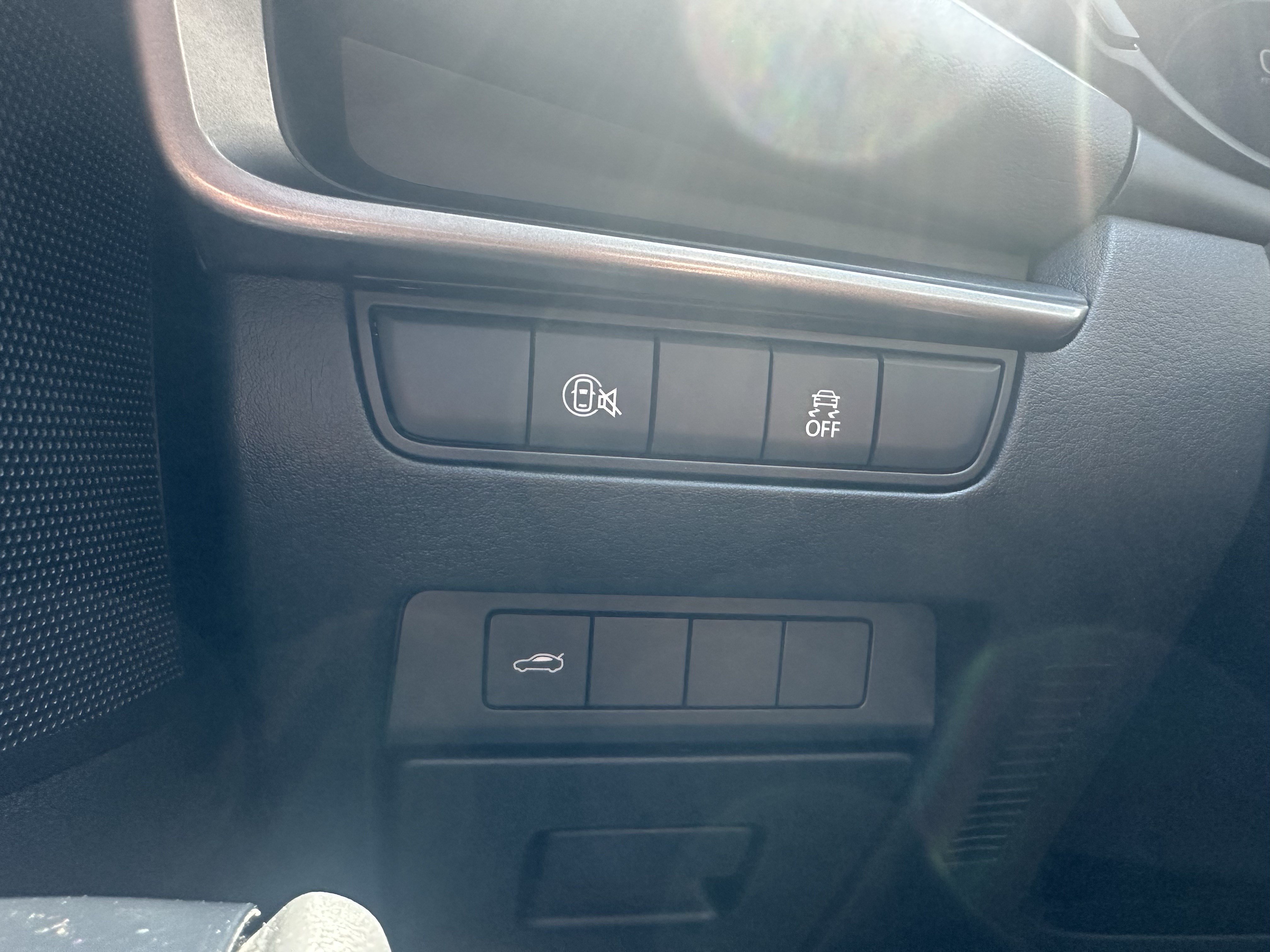 Used 2024 MAZDA MAZDA3 s FWD image 21