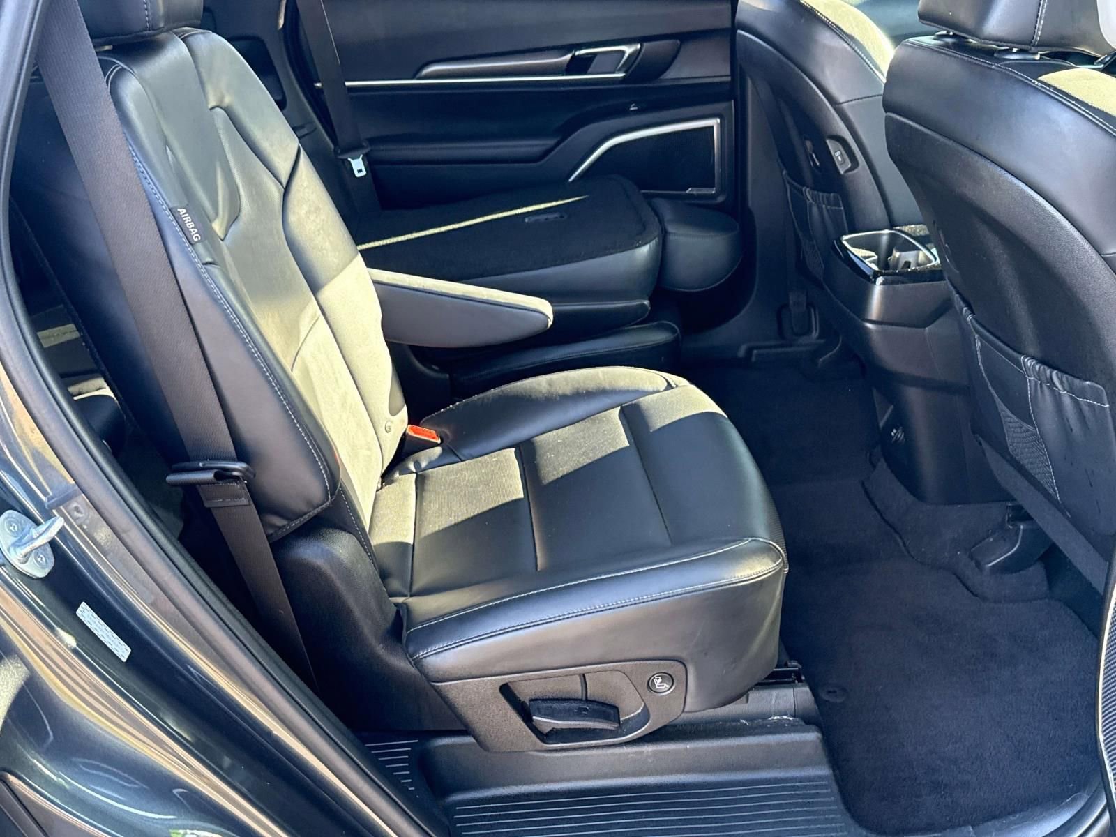 Used 2024 Kia Telluride S image 29