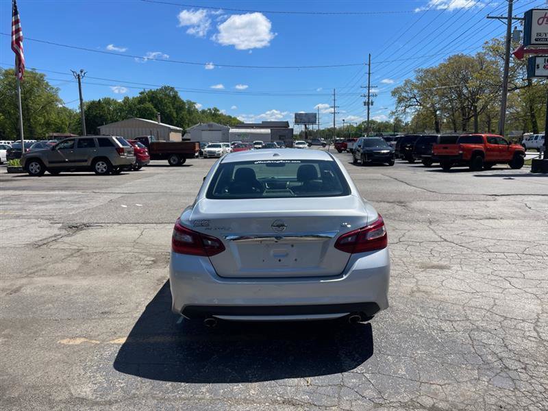 Used 2018 Nissan Altima 2.5 SL FWD image 6