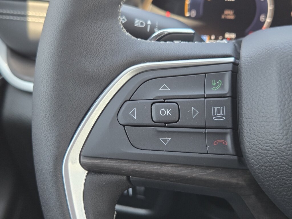 New 2026 Jeep Grand Cherokee L Altitude AWD/4WD image 19