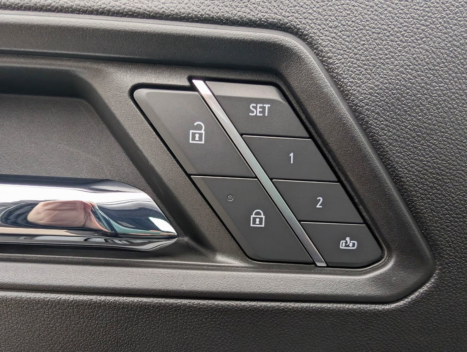 Certified 2023 Chevrolet Colorado Z71 w/ Z71 Convenience Package 2 image 10