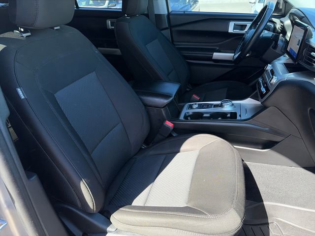 Used 2022 Ford Explorer XLT image 36