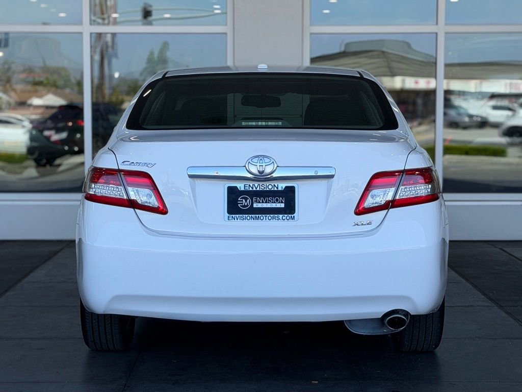 Used 2011 Toyota Camry XLE w/ XLE Extra-Value Pkg #2 image 12