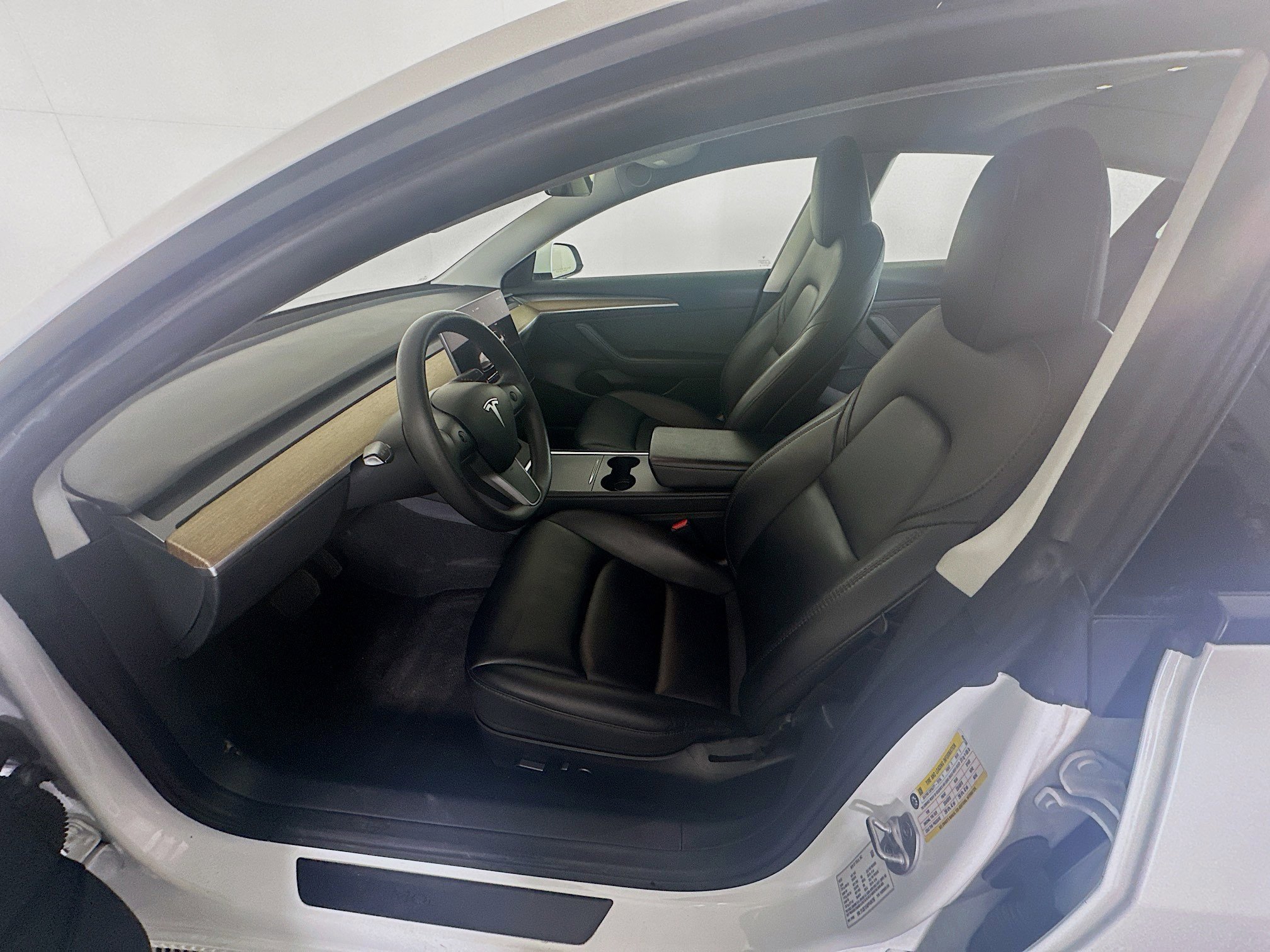 Used 2023 Tesla Model 3 Standard Range RWD image 13