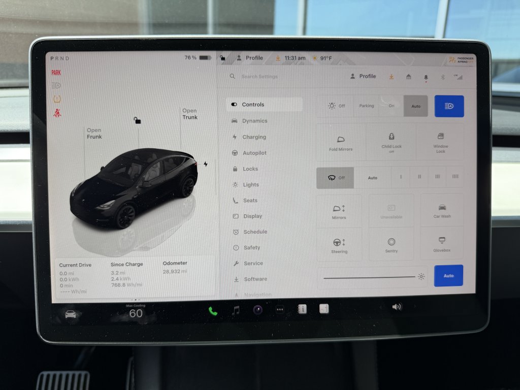 Used 2022 Tesla Model Y Long Range AWD/4WD image 17