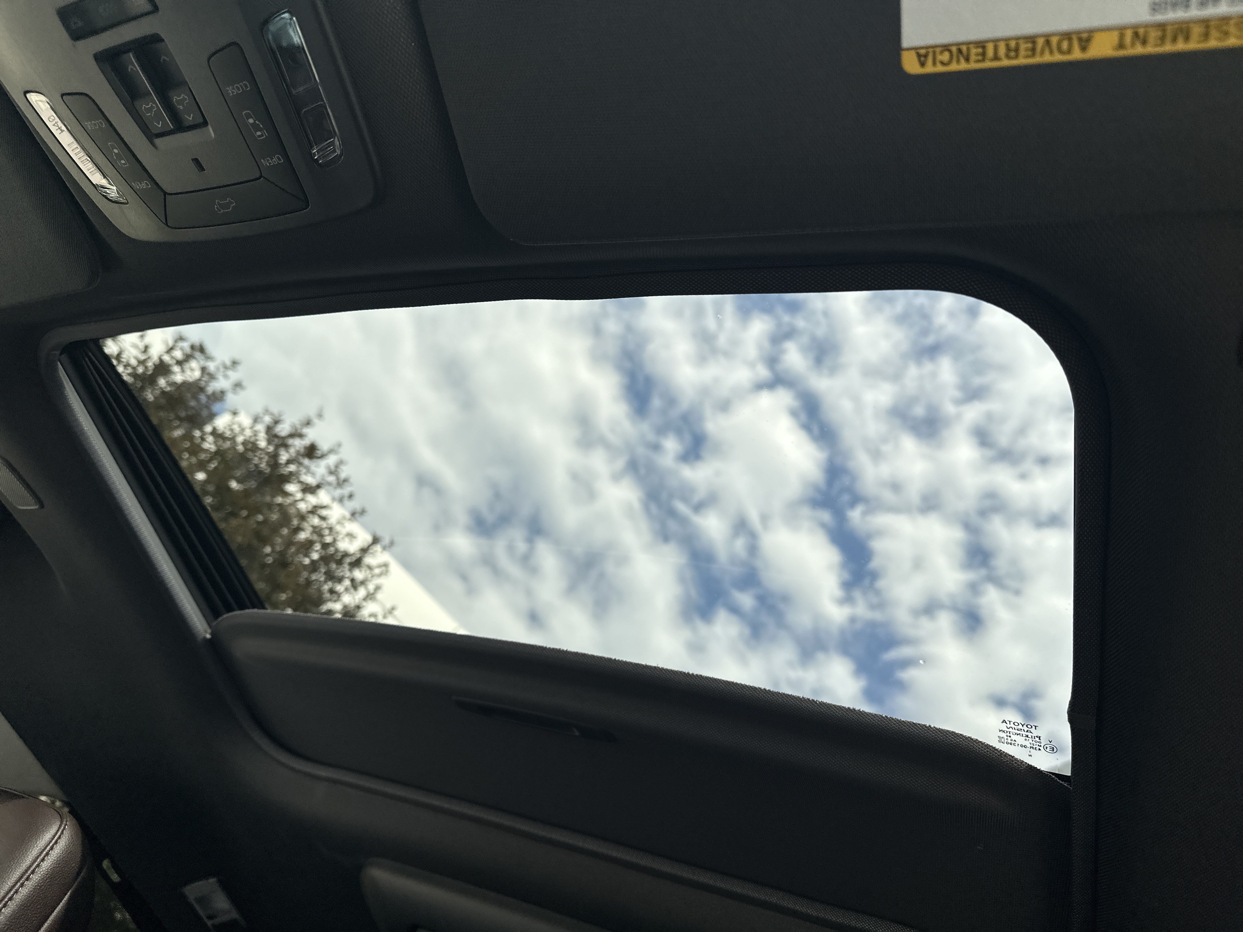 Certified 2024 Toyota Sienna Platinum AWD/4WD image 37