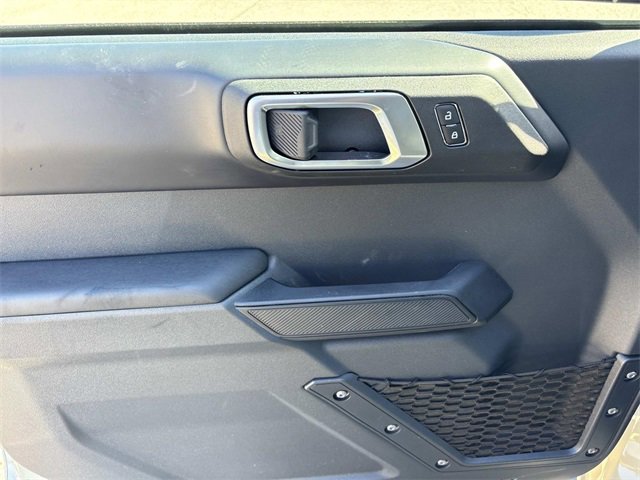 New 2025 Ford Bronco Outer Banks w/ Sasquatch Package image 19