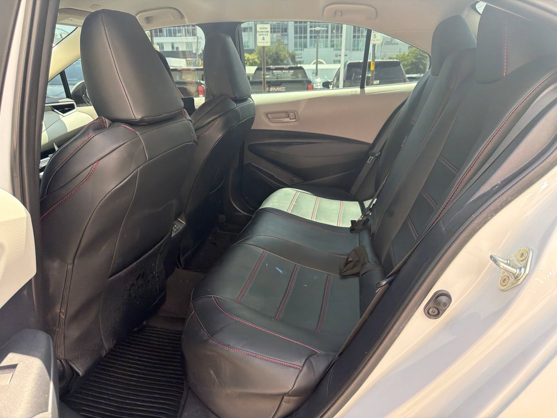Used 2025 Toyota Corolla LE FWD image 18