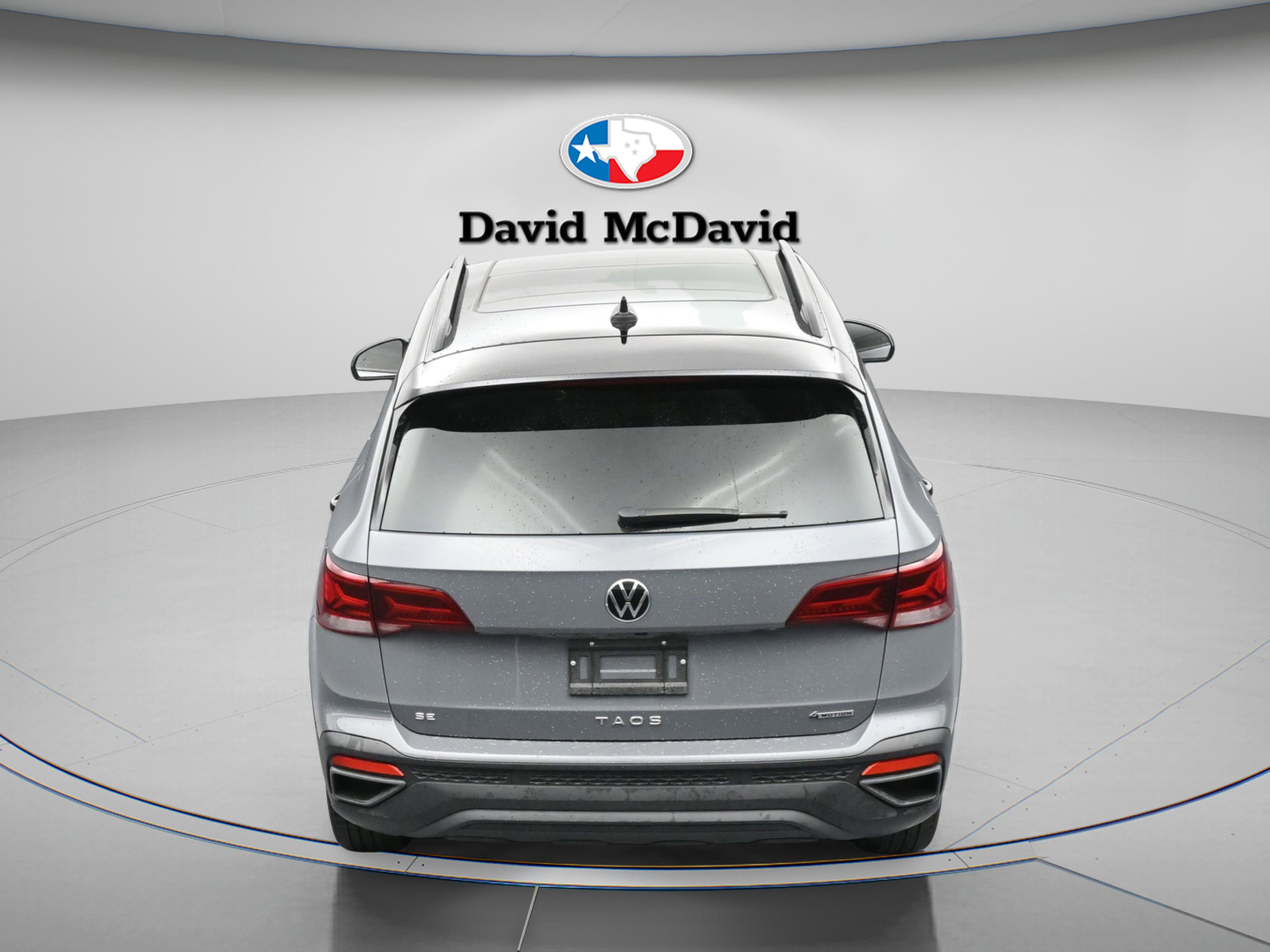 Used 2024 Volkswagen Taos SE image 17