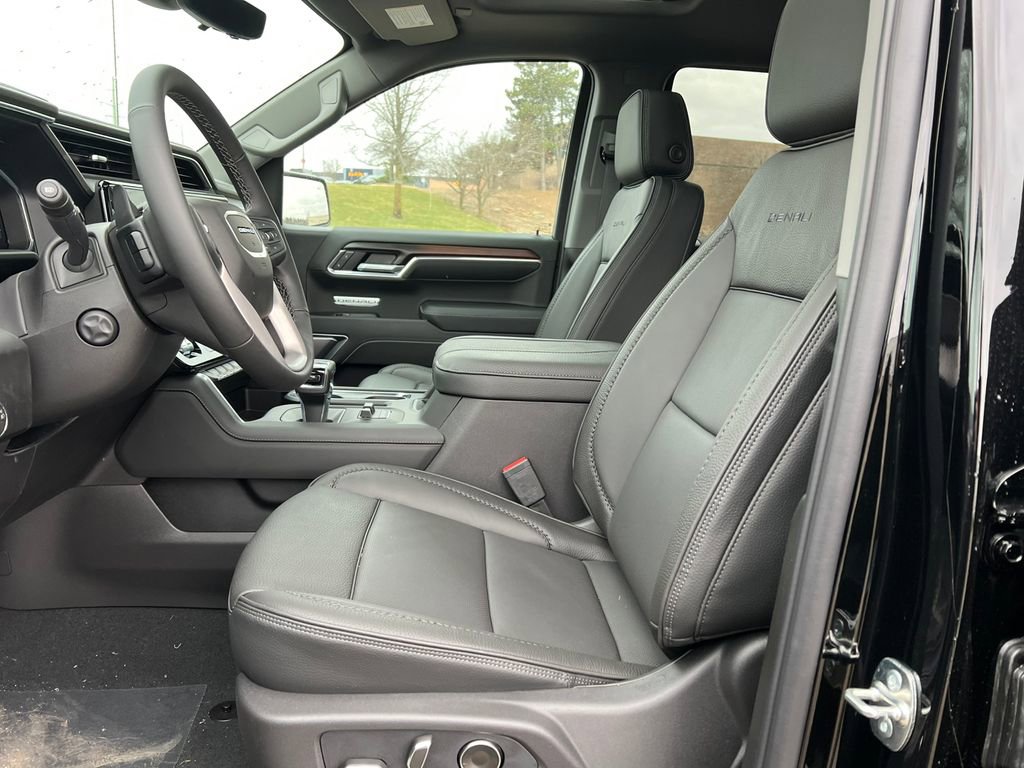 New 2026 GMC Sierra 1500 Denali w/ Denali Reserve Package image 5