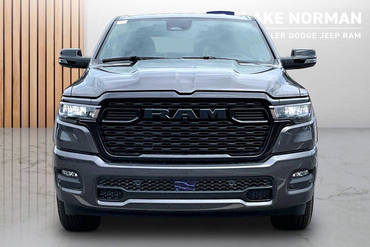 New 2026 RAM 1500 4x4 Crew Cab image 3