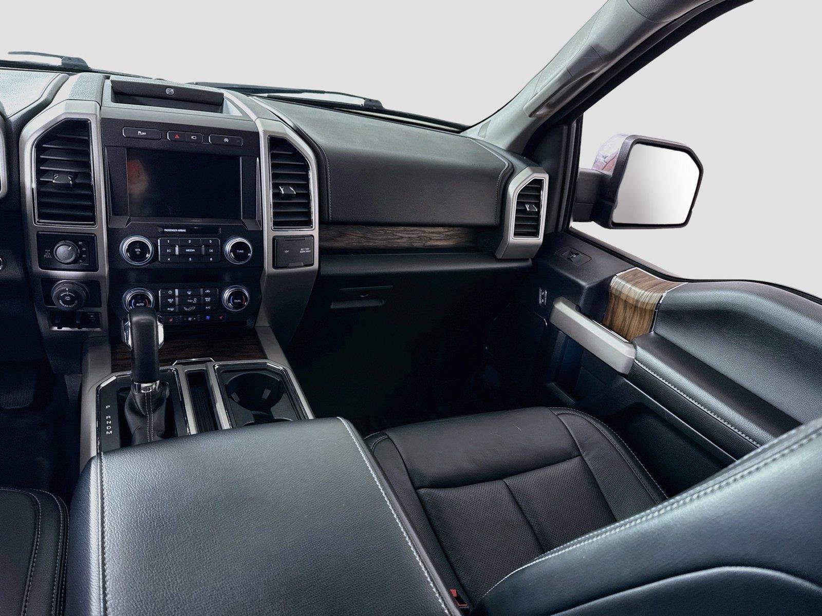 Used 2019 Ford F150 Lariat w/ Equipment Group 502A Luxury AWD/4WD image 16