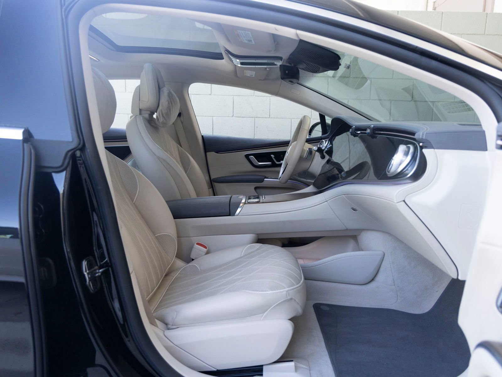 Used 2023 Mercedes-Benz EQS 580 4MATIC Sedan image 27