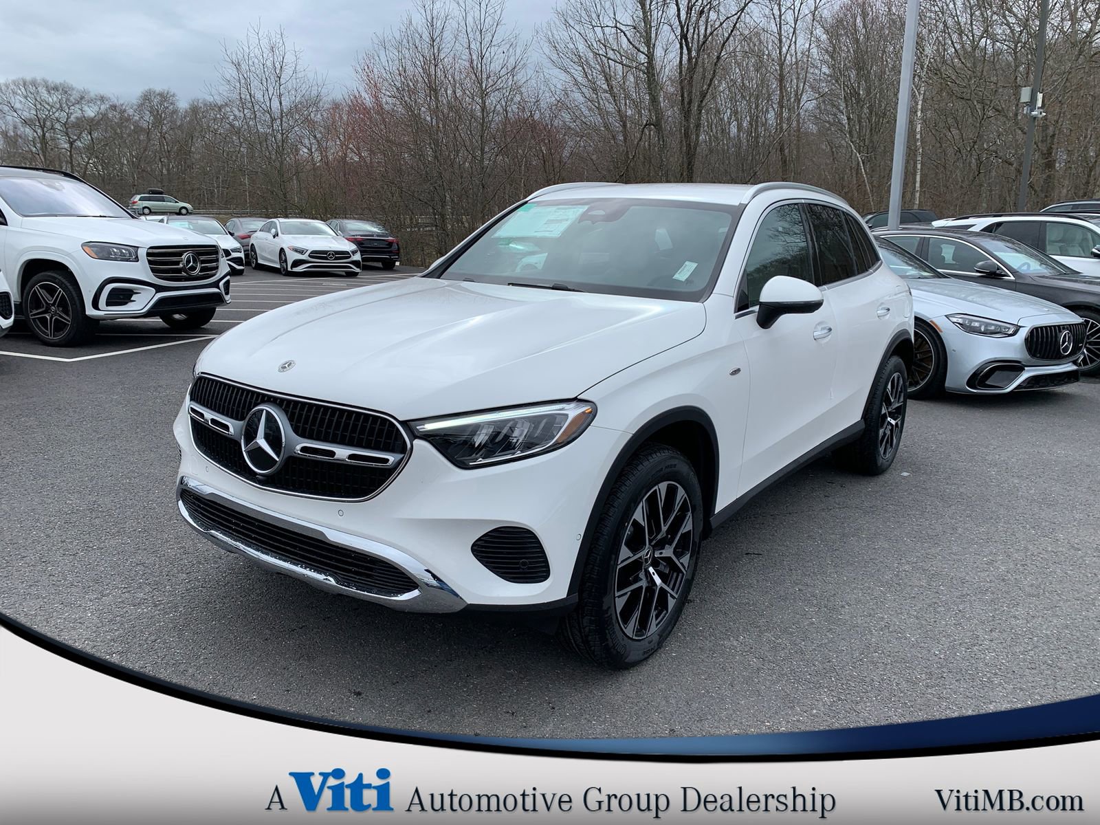 Used 2025 Mercedes-Benz GLC 350e 4MATIC image 4