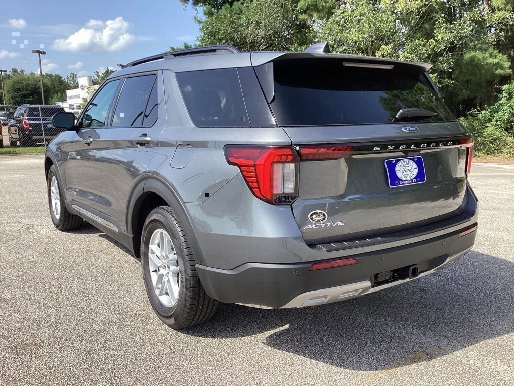 New 2025 Ford Explorer Active w/ Active Comfort Package image 7