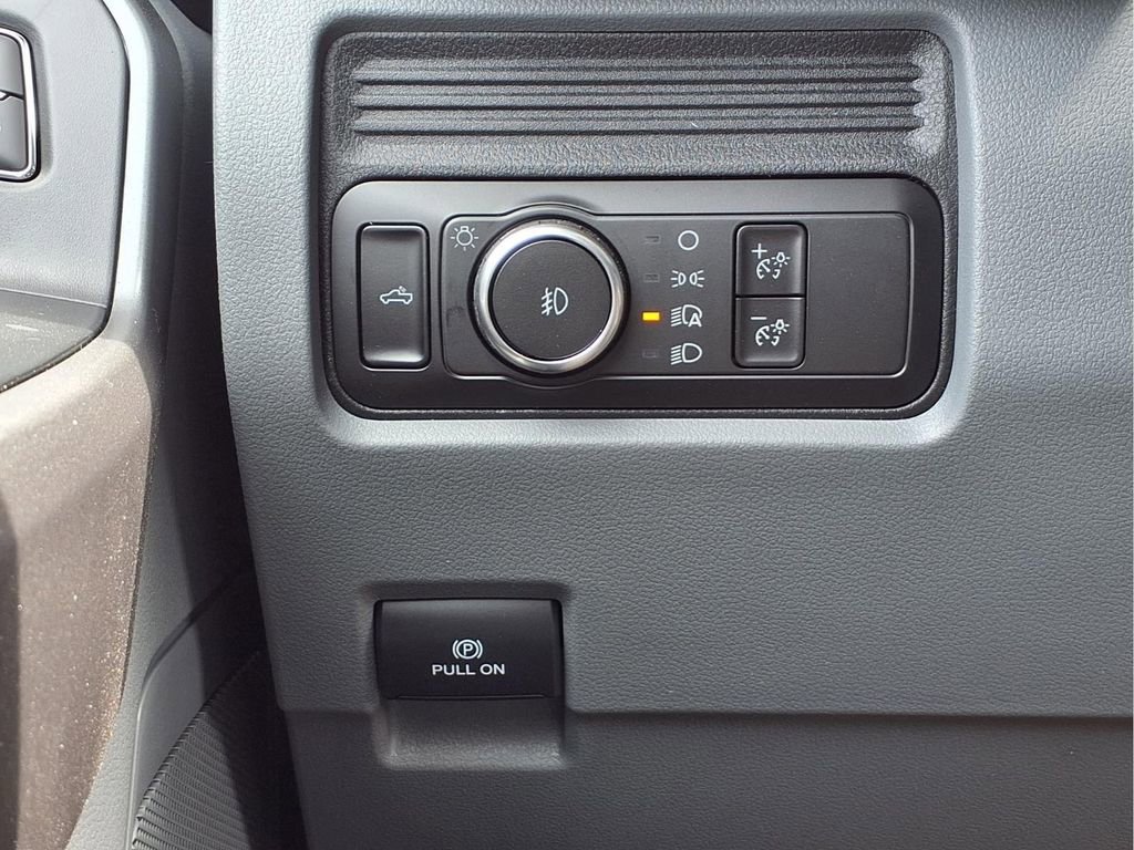 New 2026 Ford F250 XL image 10