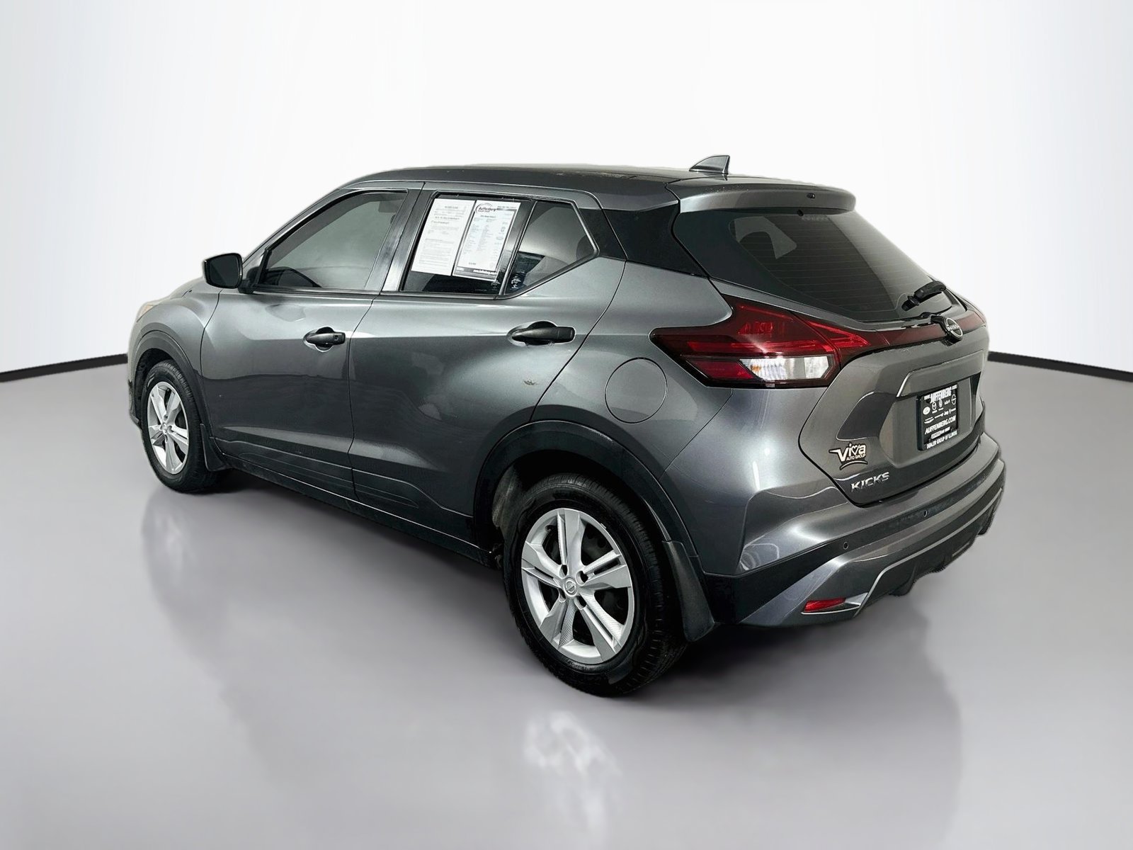 Certified 2022 Nissan Kicks S FWD image 5