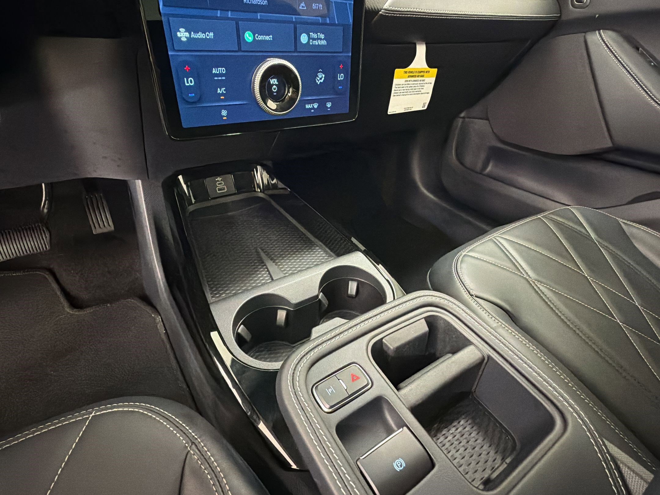 Used 2025 Ford Mustang Mach-E Select AWD/4WD image 25