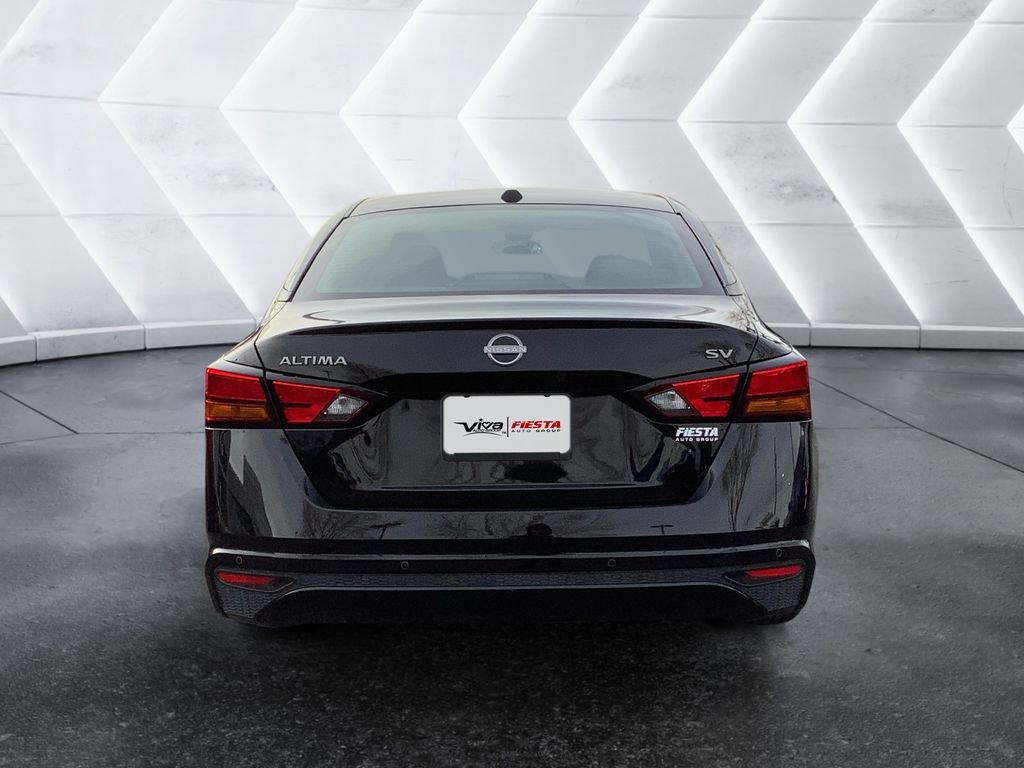 Used 2024 Nissan Altima 2.5 SV image 5