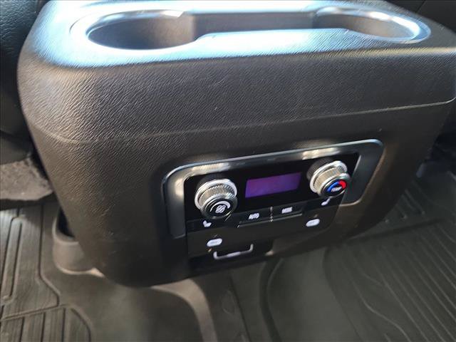 Used 2022 GMC Yukon XL Denali w/ Advanced Technology Package AWD/4WD image 17