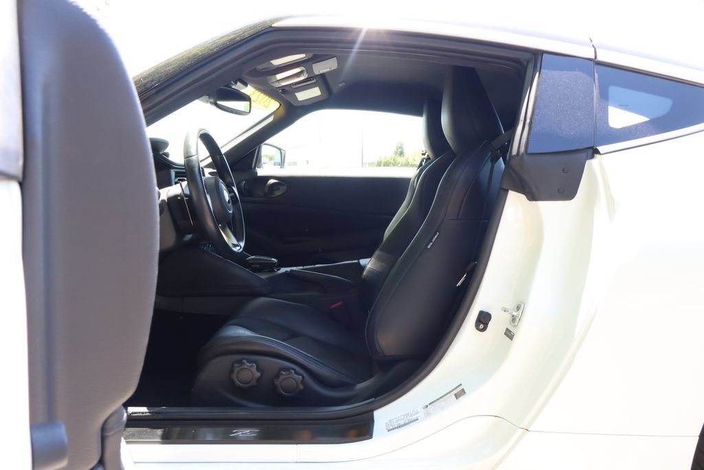 Used 2023 Nissan Z w/ Floor Mat Package (L93) RWD image 15