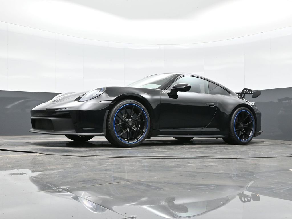 Certified 2022 Porsche 911 GT3 RS RWD image 34