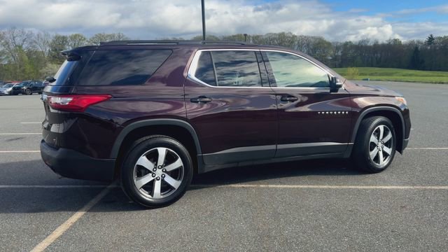 Used 2021 Chevrolet Traverse LT w/ LT Premium Package AWD/4WD image 9