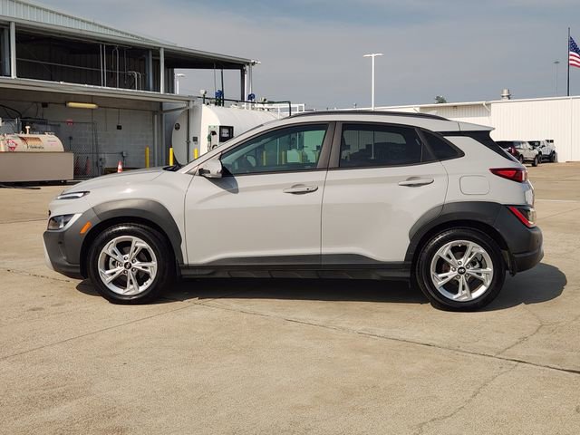 Used 2022 Hyundai Kona SEL FWD image 4